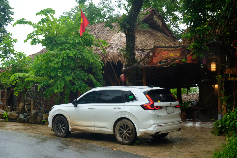 img13 (Đánh giá xe) "Trèo đèo lội suối" cùng Honda CR-V e:HEV để thấy Hybrid không đơn thuần chỉ tiết kiệm nhiên liệu