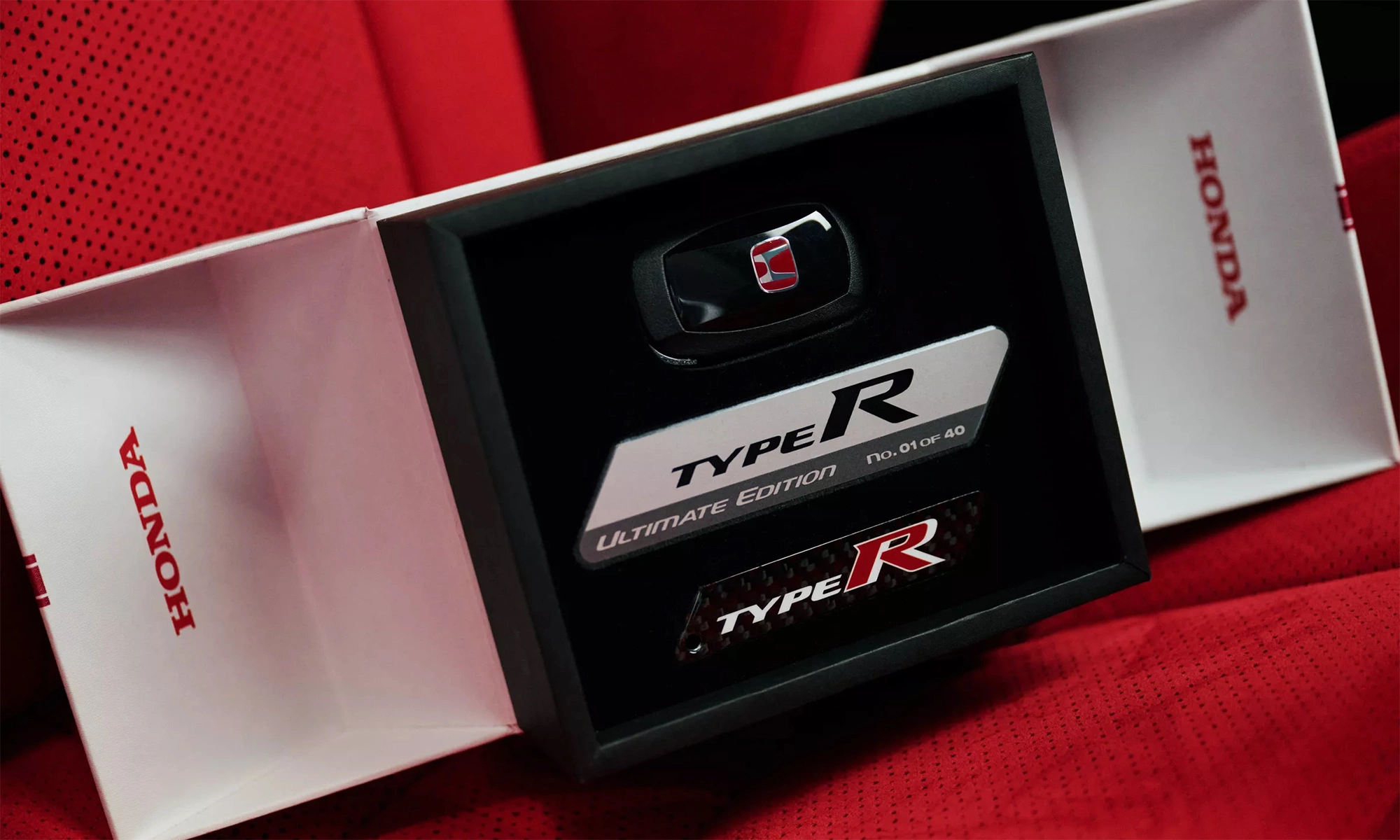 Honda Civic Type R "cuối cùng"! 13 Honda Civic Type R "cuối cùng"! Honda-Civic-Type-R-Ultimate-Ed-6701-1938-1749268299